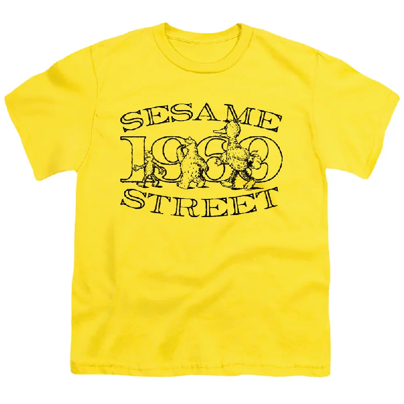 Sesame Street Kids T-Shirt Friend Stroll Yellow Tee